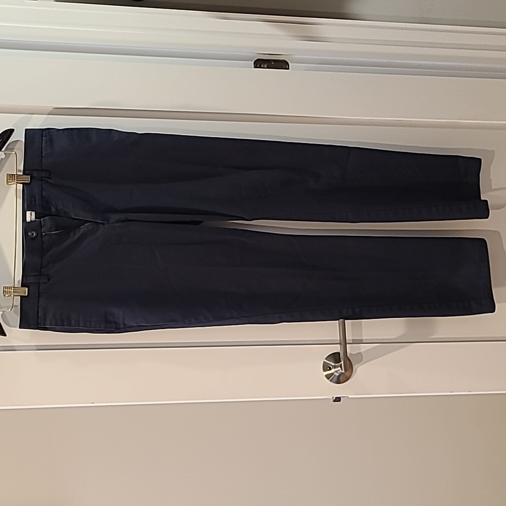 Slim Chinos
